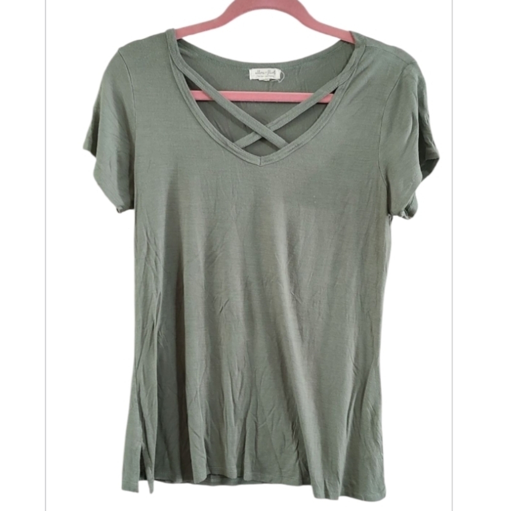 Ultra Flirt Olive Crisscross Short Sleeve Tee